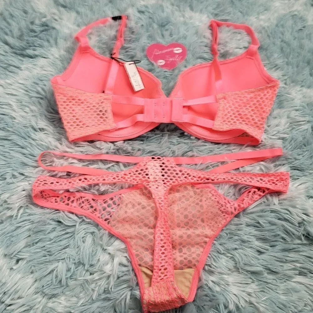VS Salmon After Dark Fish Net Thong Push Up - Picture 3 of 4
